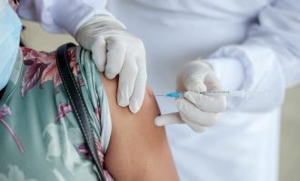 L'importance de la vaccination chez les retraités : calendrier et recommandations
