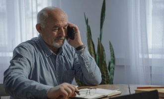 Le smartphone comme allié de l'autonomie : 5 fonctionnalités méconnues à découvrir