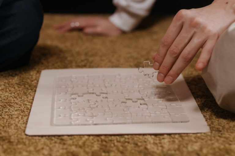 Des activités simples pour stimuler la concentration et la coordination